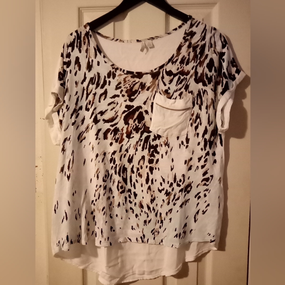Est 1946 top large high low Feminine Light Animal Print Casual